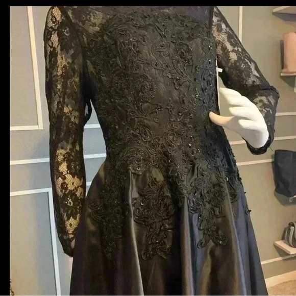 Unbranded Black Lace 3/4 Sleeve Plus Size Dresses for Women Size 8. - Picture 11 of 11